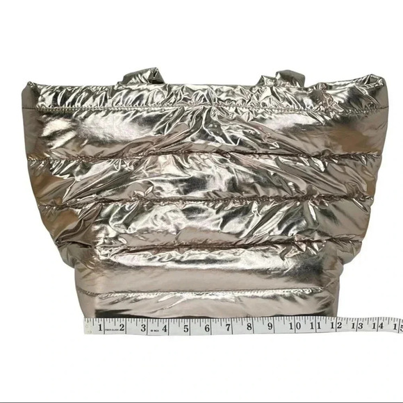 5 Piece Gold Quilted Puffer Tote Womens Skin Care Set - Elemis Smashbox Borghese - Picture 9 of 15